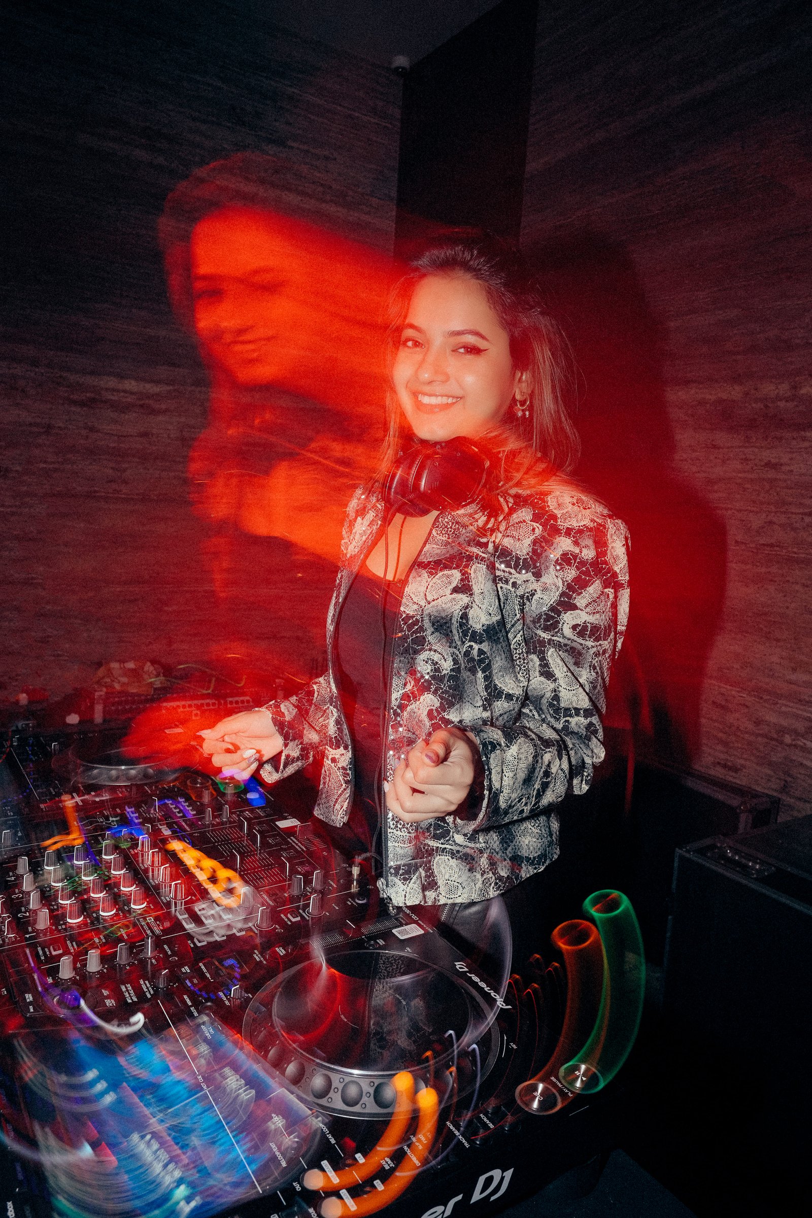 Kiara - Performance 8